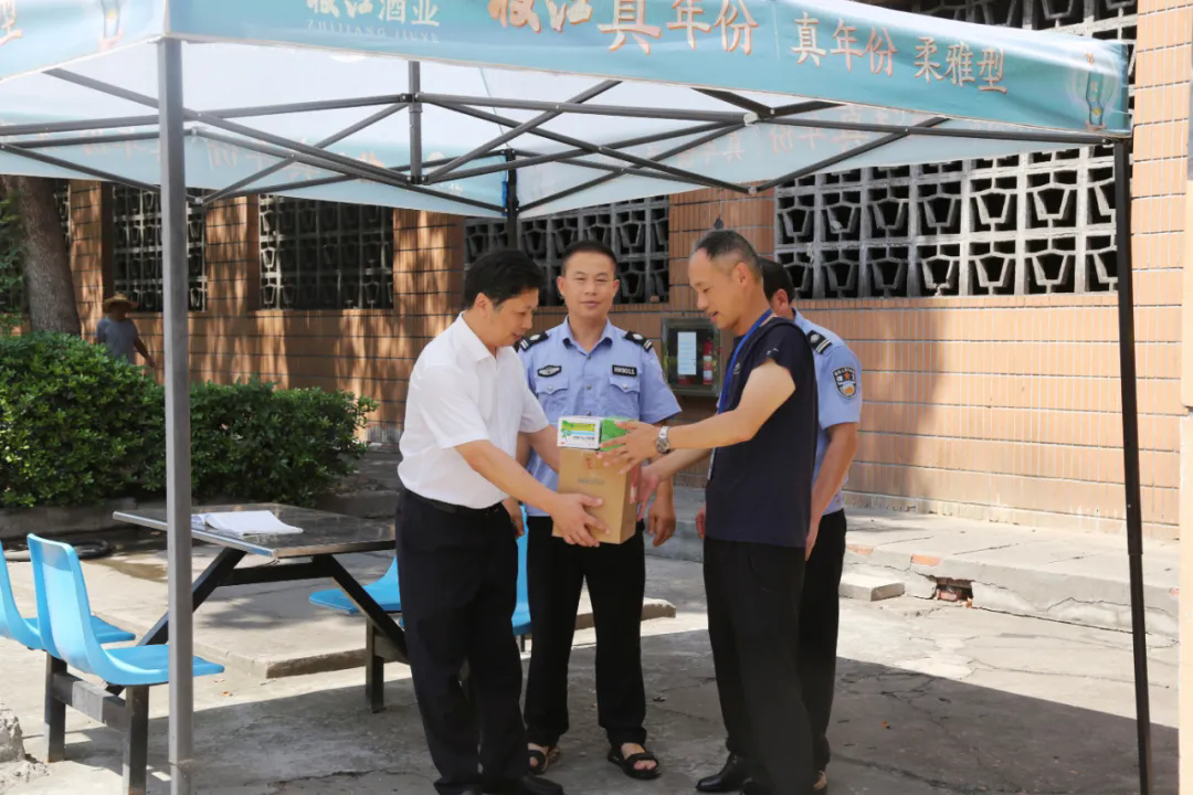 640.webp.png 640.webp.png